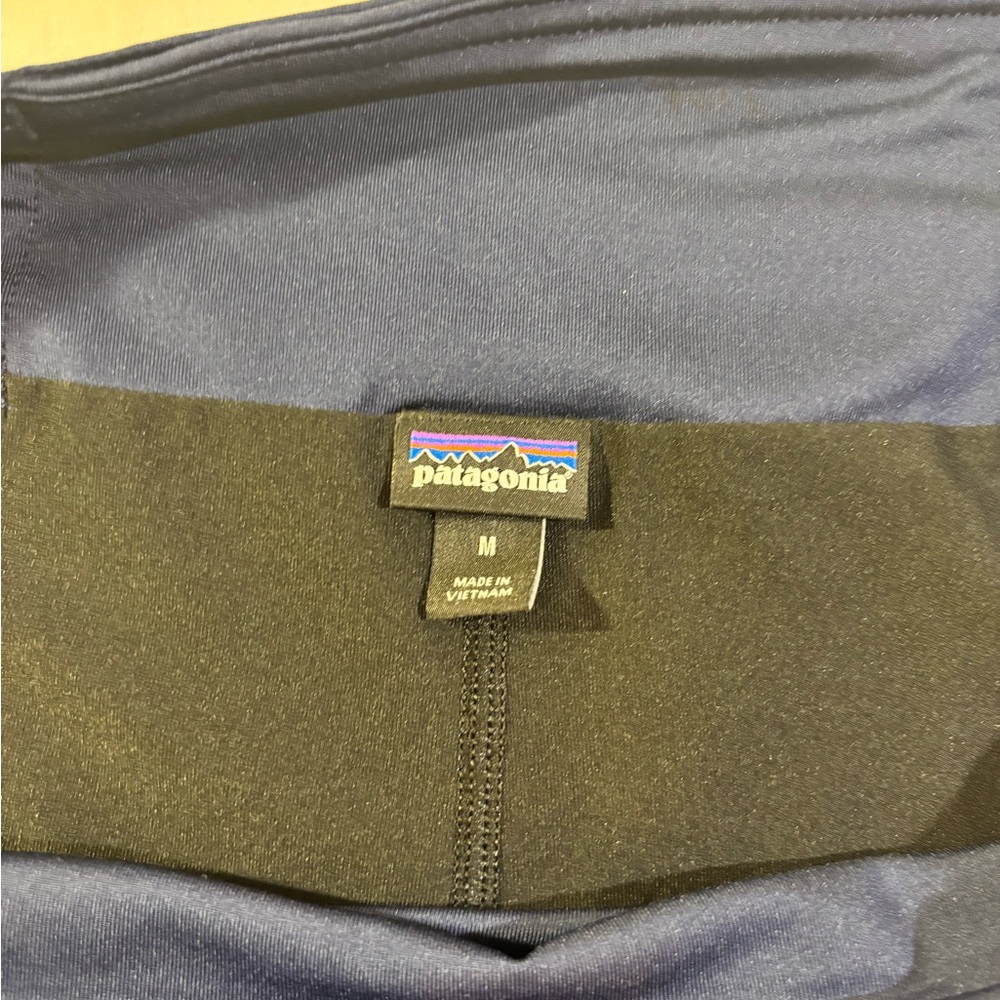 Patagonia women’s athletic skort M, blue print, built‑in shorts liner activewear - Picture 5 of 5